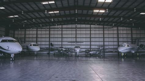 1000 sq. . Tampa executive airport hangar rental